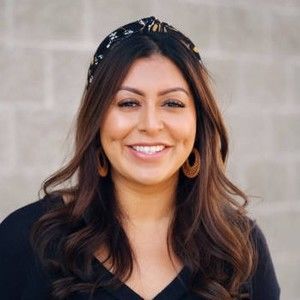 Meet your Posher, Stephanie